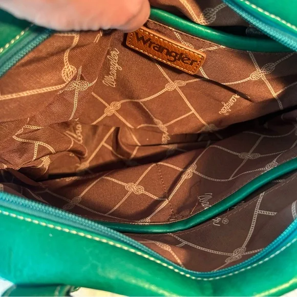 Wrangler Doctor Satchel Handbags Jet Elf Green - Picture 3 of 11